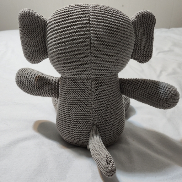 Zestt Organics Stuffed Elephant - Picture 2 of 4